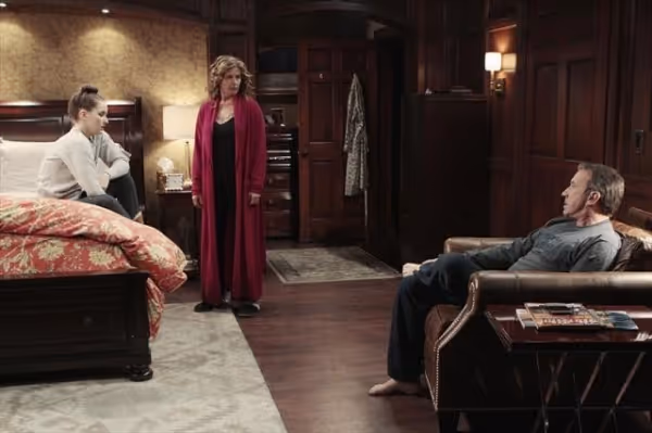 KAITLLYN DEVER, Nancy Travis, Tim Allen
 Photo