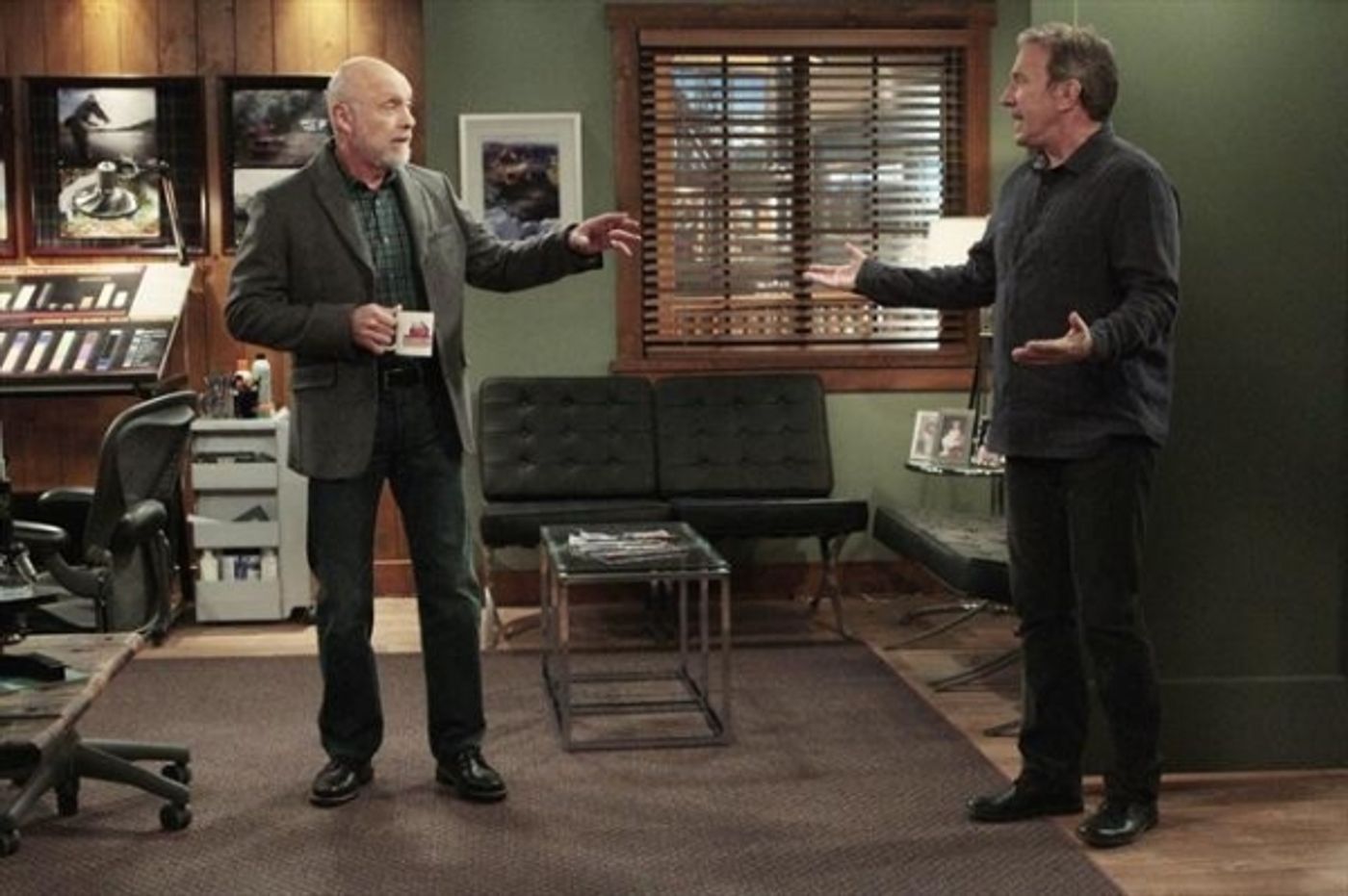Photo Flash: LAST MAN STANDING's 'Breaking Curfew'  Image
