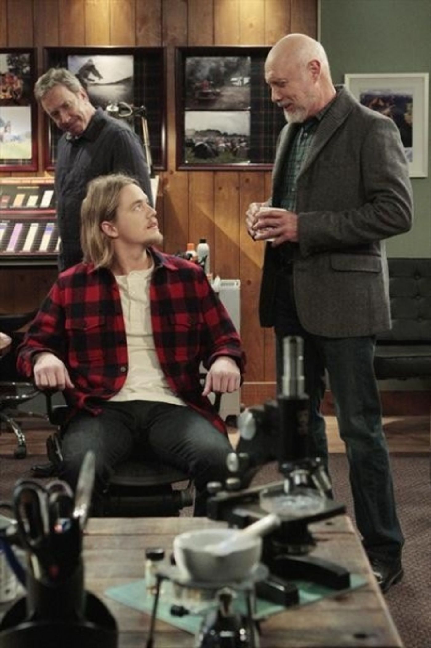 Photo Flash: LAST MAN STANDING's 'Breaking Curfew'  Image