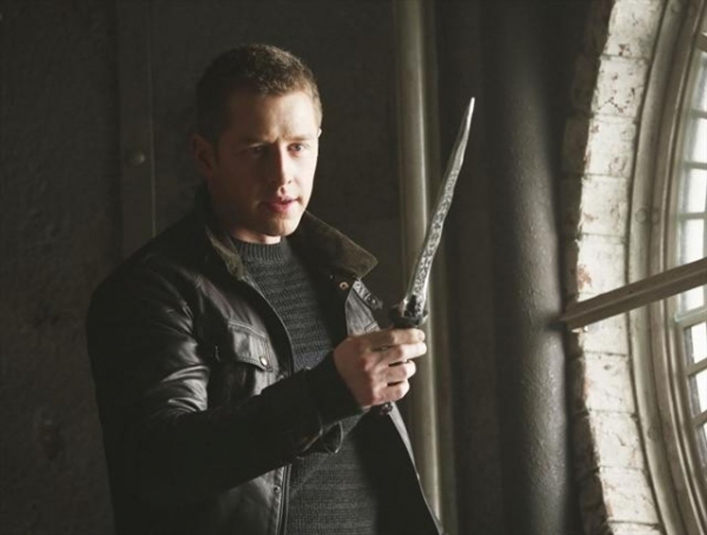 Photo Flash: ONCE UPON A TIME's 'The Queen is Dead,' Premiering 3/3  Image