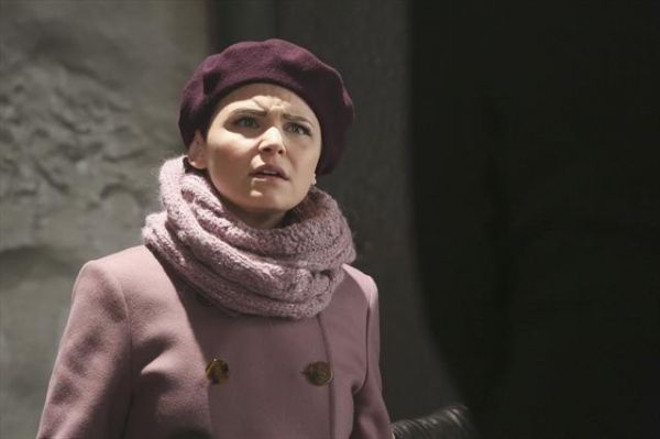 GINNIFER GOODWIN Photo