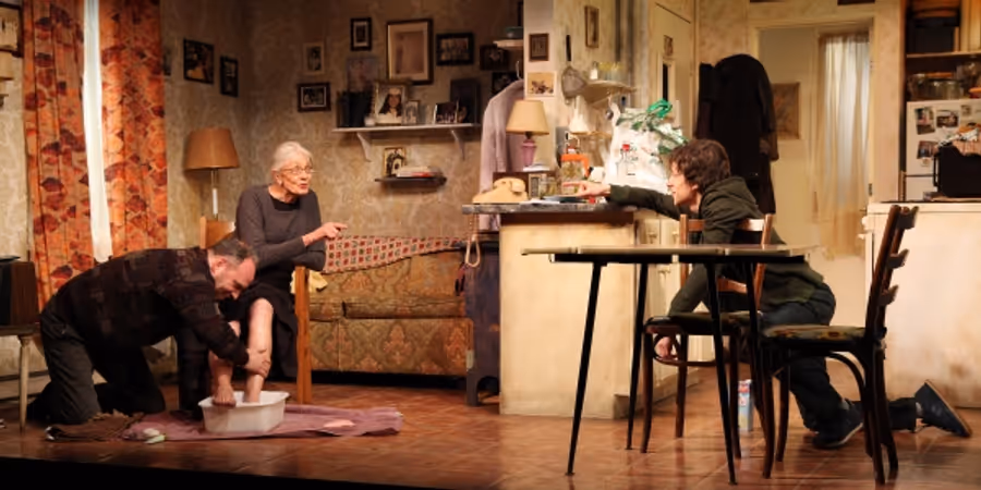 Photo Flash: First Look at Jesse Eisenberg and Vanessa Redgrave in THE REVISIONIST Image