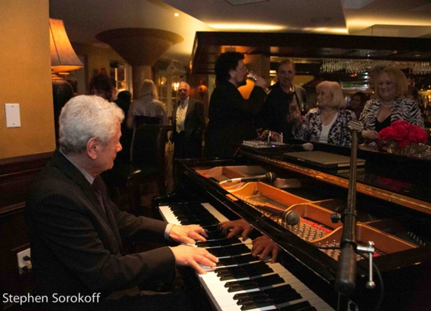 Photo Coverage: Nicolas King Plays Royal Room at Colony Hotel  Image