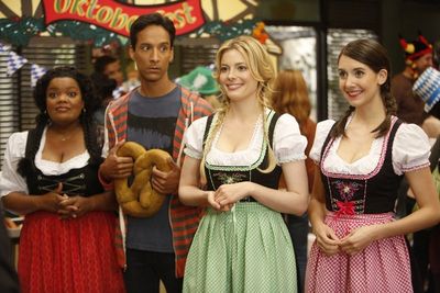 Yvette Nicole Brown, Danny Pudi, Gillian Jacobs, Alison Brie
 Photo