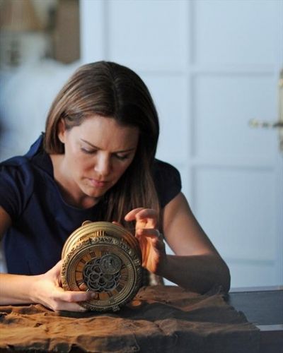 JACINDA BARRETT Photo