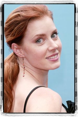 Amy Adams Attending the CBS TV Network 2004-2005 Upfront Announcements at Tavern on t Photo