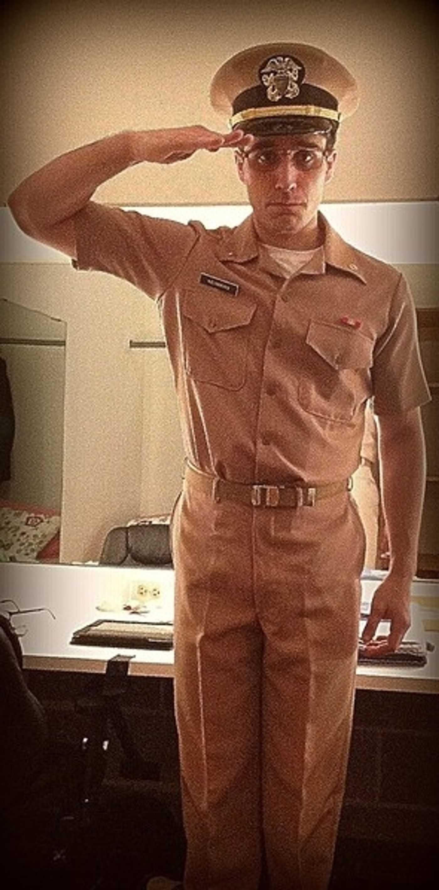 Photo Flash: Saturday Intermission Pics, Feb 23, Part 2 - LES MIS Tour Preps for the Oscars, HANDS ON A HARDBODY and More!  Image