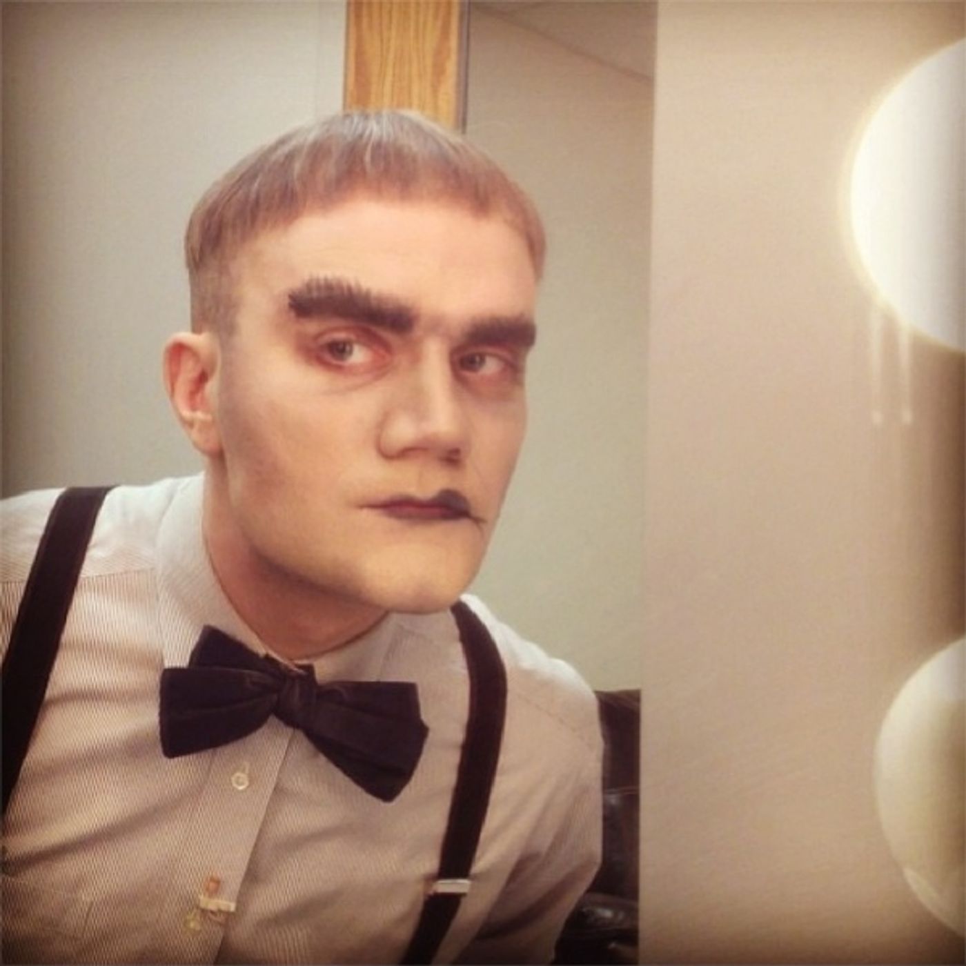 Photo Flash: Saturday Intermission Pics, Feb 23, Part 2 - LES MIS Tour Preps for the Oscars, HANDS ON A HARDBODY and More!  Image