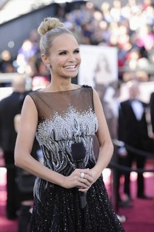 Kristin Chenoweth (Wearing Tony Ward) Photo