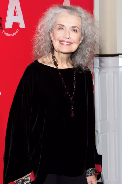 Mary Beth Peil Photo