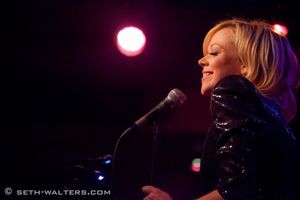 Emily Bergl Photo
