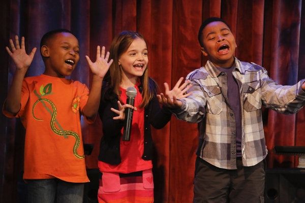 Photo Flash: Keshia Knight Pulliam Guest Stars on Tonight's GUYS WITH KIDS  Image