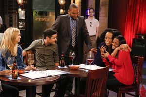 Fiona Gubelmann, Jesse Bradford, Anthony Anderson, Tempestt Bledsoe, Keshia Knight Pulliam @ BroadwayWorld Fiona Gubelmann, Jesse Bradford, Anthony Anderson, Tempestt Bledsoe, Keshia Knight Pu Photo
