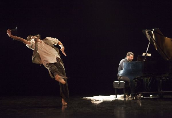 Encoded Revision (1996) Choroegrapher: Peggy Baker: Dancer: Benjamin Kamino Pianist:  Photo