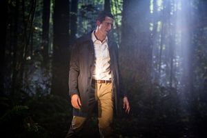 Sasha Roiz Photo