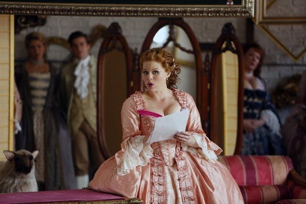 Photo Flash: First Look - SMASH's 'The Fringe,' Airing 3/12  Image