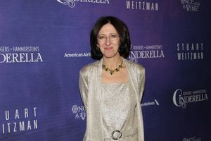 Anna Louizos @ BroadwayWorld Anna Louizos Photo