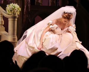 Laura Osnes @ BroadwayWorld Laura Osnes Photo