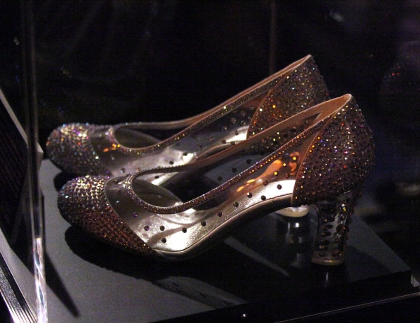 Photo Coverage: Onstage for CINDERELLA's Opening Night Curtain Call! Image