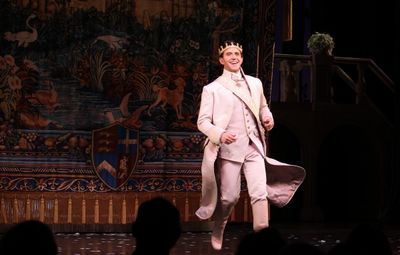 Santino Fontana  Photo