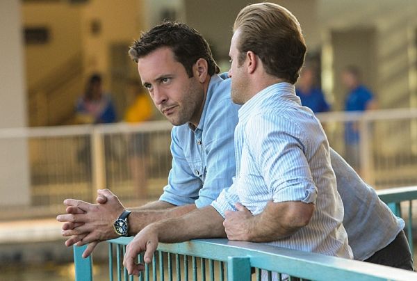Alex O'Loughlin, Scott Caan Photo