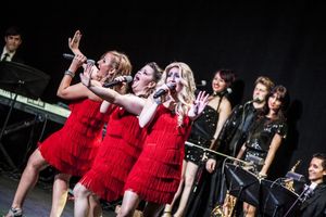 Alexa Green, Marissa Rosen and Kelly King Photo