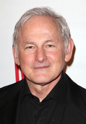 Victor Garber  Photo
