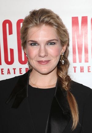 Lily Rabe  Photo