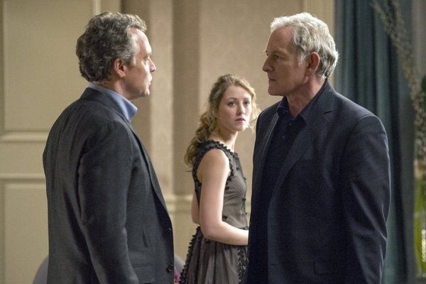 Tate Donovan, Ella Rae Peck, Victor Garber Photo