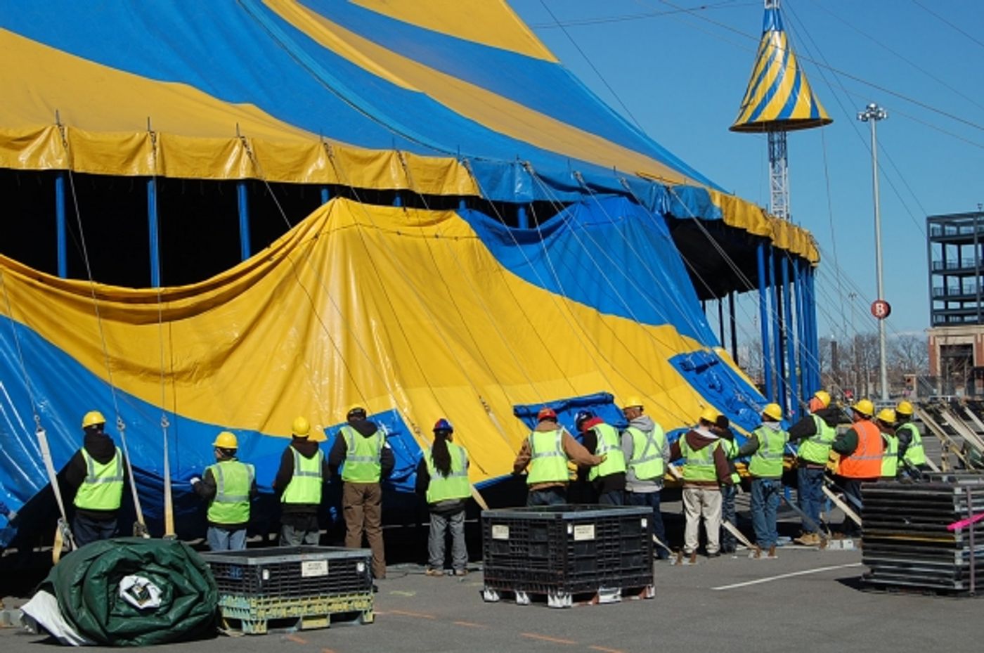 Photo Flash: Cirque du Soleil Raises TOTEM Big Top at Citi Field for 3/14 Opening Photo Flash: Cirque du Soleil Raises TOTEM Big Top at Citi Field for 3/14 Opening Image