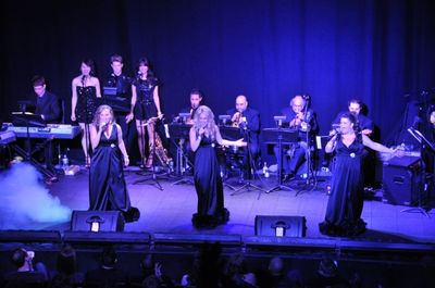 Alexa Green, Kelly King and Marissa Rosen Photo