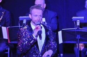 Marty Thomas @ BroadwayWorld Marty Thomas Photo