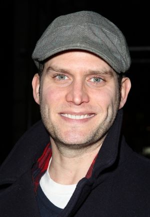 Steven Pasquale  Photo