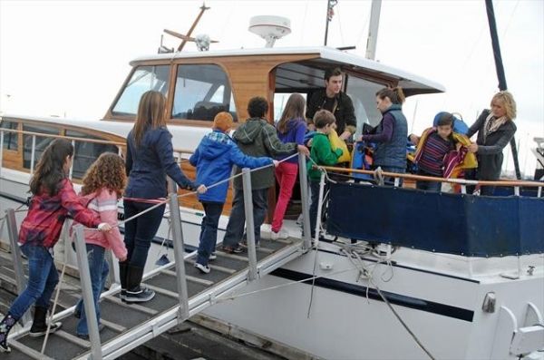 Sterling Beaumon, RADHA MITCHELL Photo