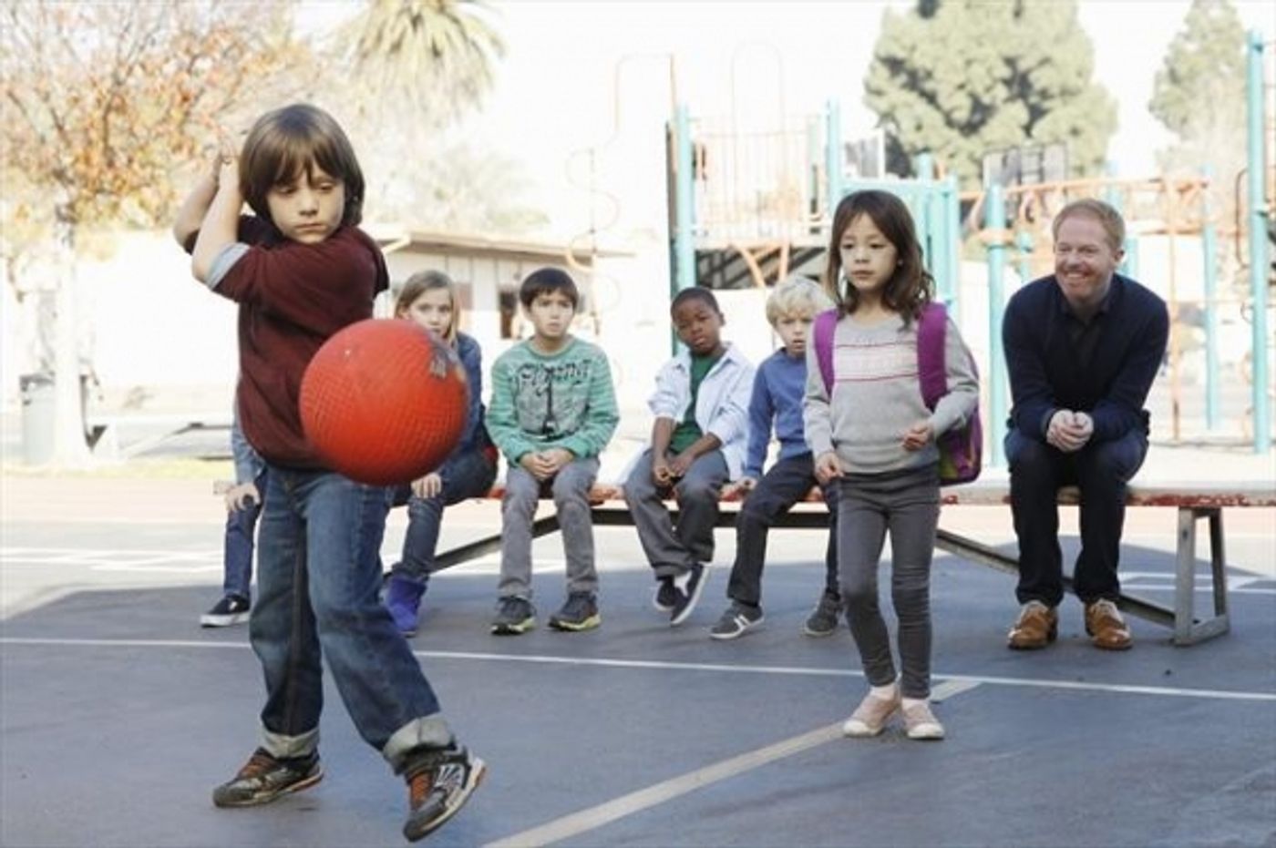 Photo Flash: First Look - MODERN FAMILY's 'The Wow Factor,' Airing 3/27  Image