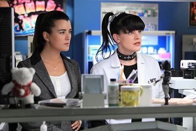 Cote de Pablo, Pauley Perrette Photo