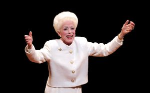 Holland Taylor  Photo