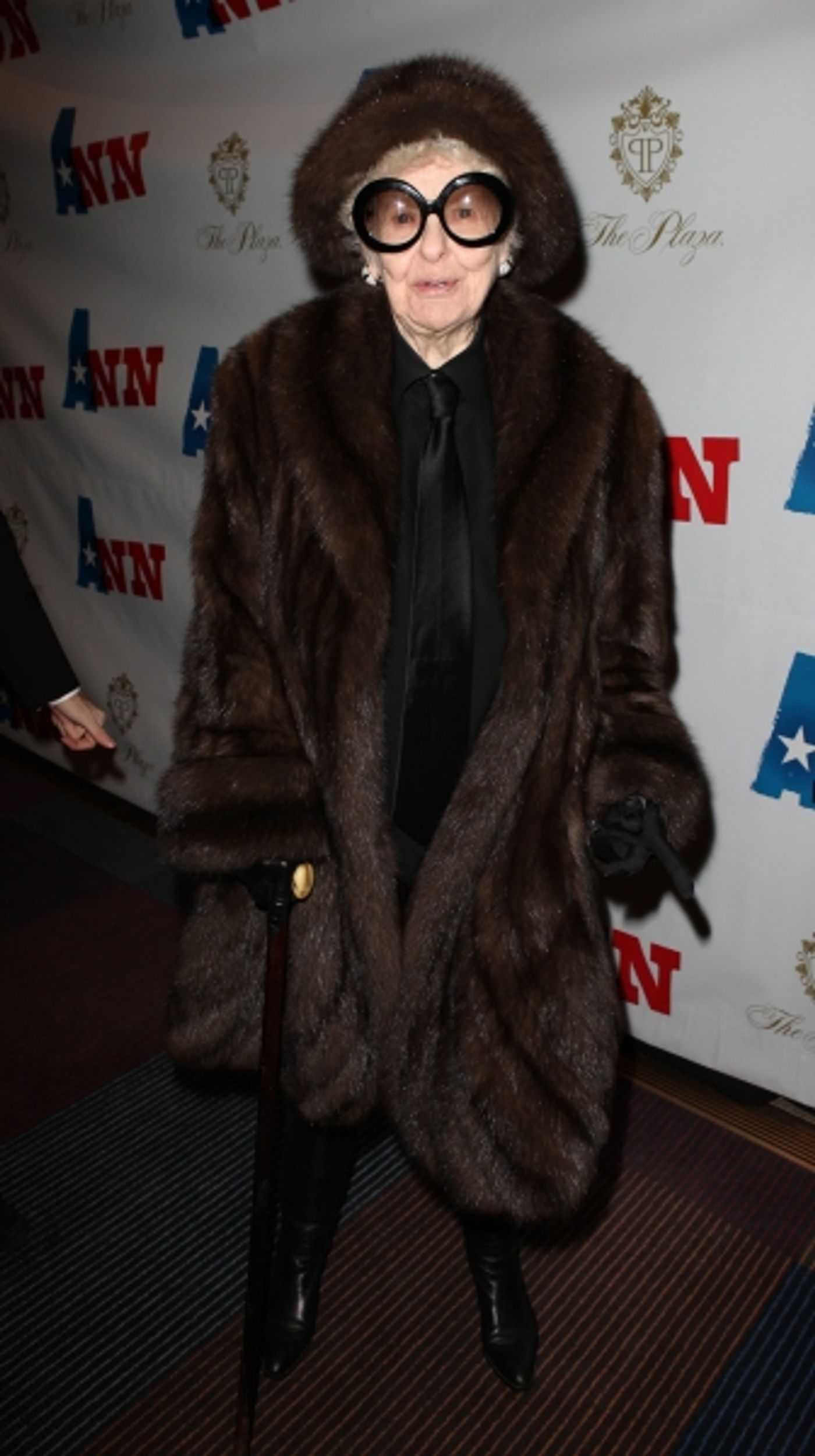 Photo Coverage: ANN's Opening Night Theatre Arrivals- Anne Hathaway & More!  Image