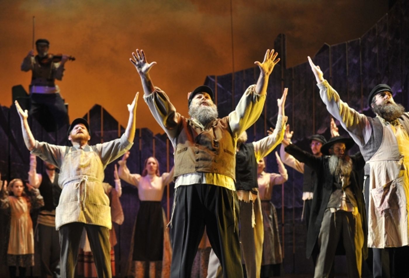 Photo Flash: First Look at FIDDLER ON THE ROOF at Aurora's Paramount Theatre  Image