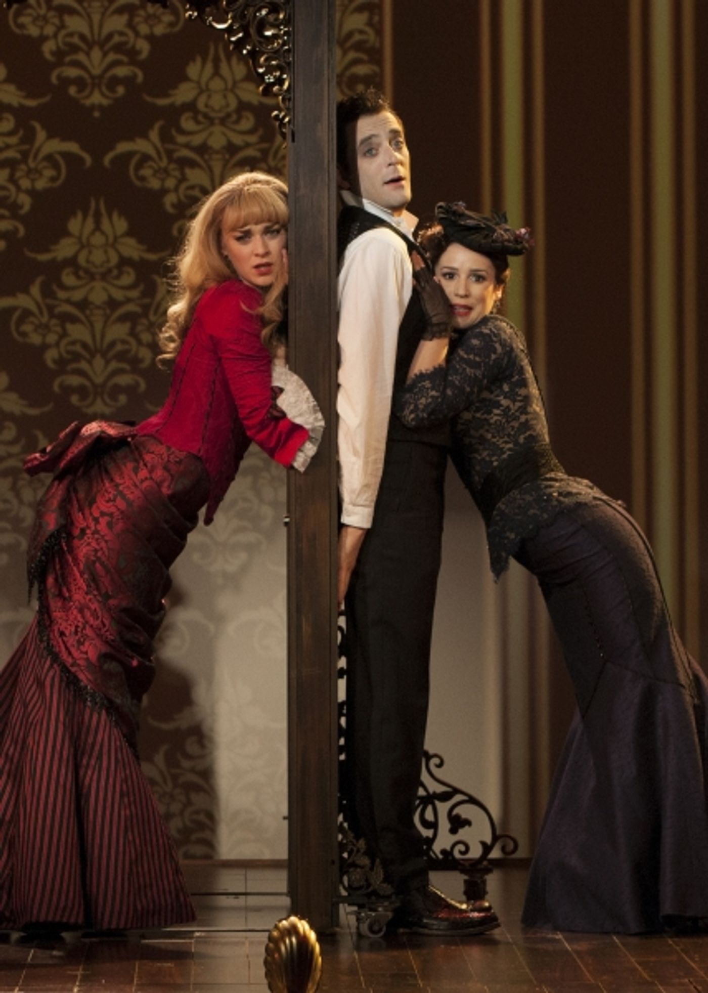 Photo Flash: First Look at The Old Globe's A GENTLEMAN'S GUIDE TO LOVE AND MURDER, Opening Tonight Photo Flash: First Look at The Old Globe's A GENTLEMAN'S GUIDE TO LOVE AND MURDER, Opening Tonight Image