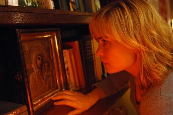 RADHA MITCHELL Photo