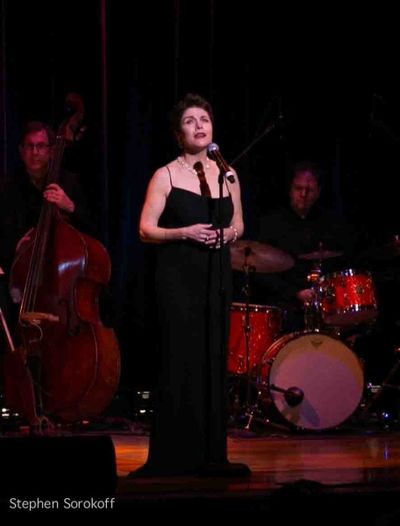 Christine Andreas Photo