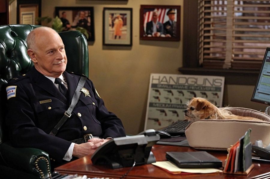 Photo Flash: First Look - MIKE & MOLLY's 'Spring Break,' Airing 3/25 Image