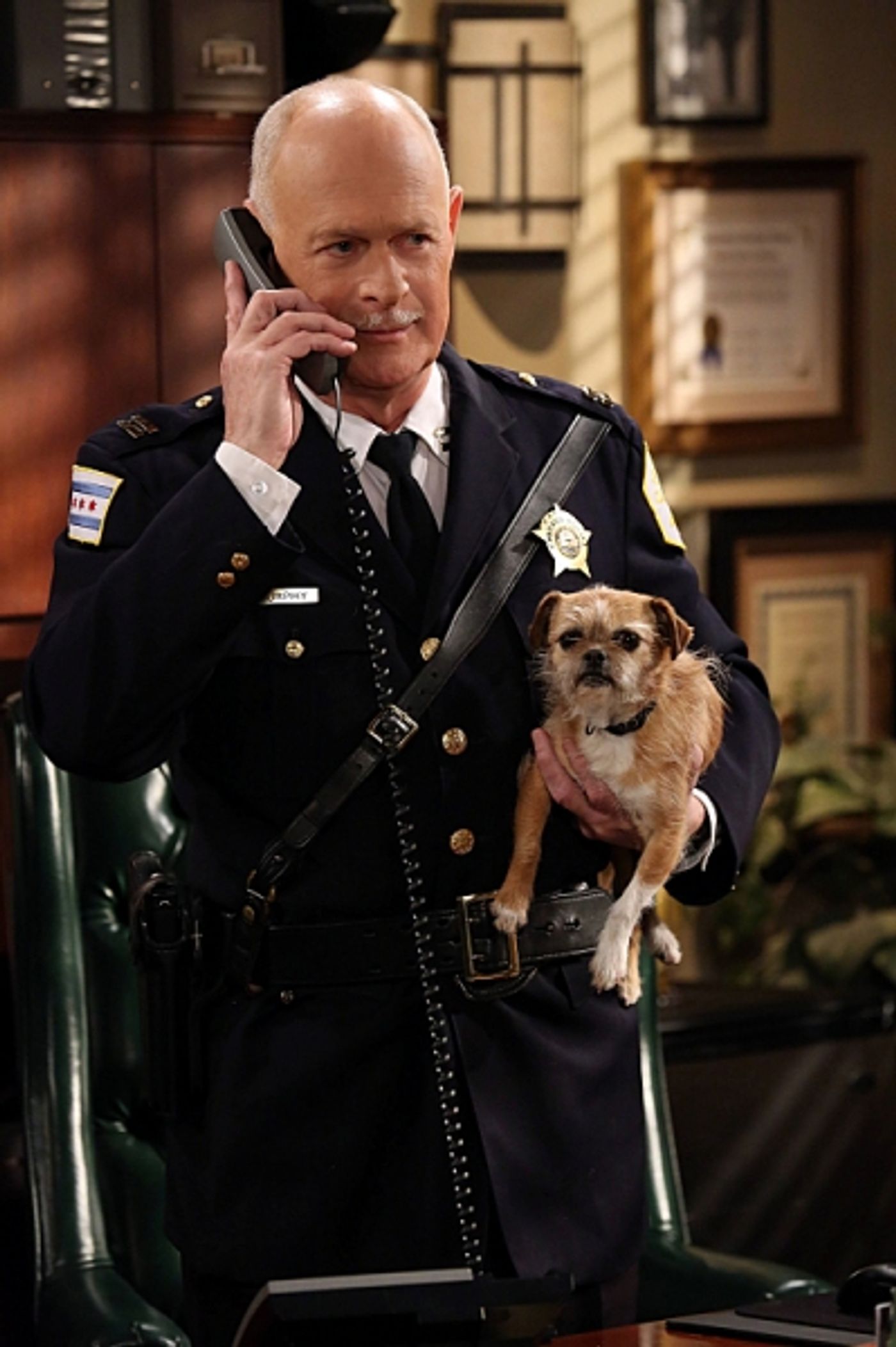 Photo Flash: First Look - MIKE & MOLLY's 'Spring Break,' Airing 3/25  Image