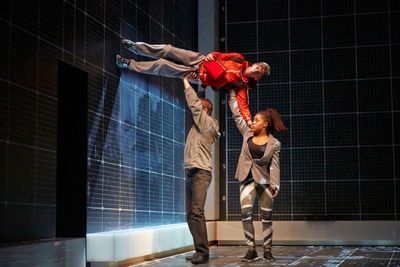 Luke Treadaway as Christopher Boone, Matthew Barker, Rhiannon Harper-Rafferty Photo