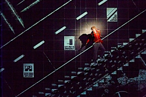 Photo Flash: First Look at THE CURIOUS INCIDENT OF THE DOG IN THE NIGHT-TIME in the West End! — photo 15 of 17