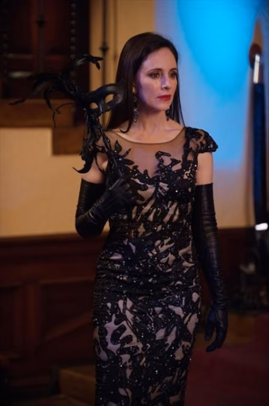 Photo Flash: First Look - REVENGE's 'Masquerade,' Airing 3/31 Image
