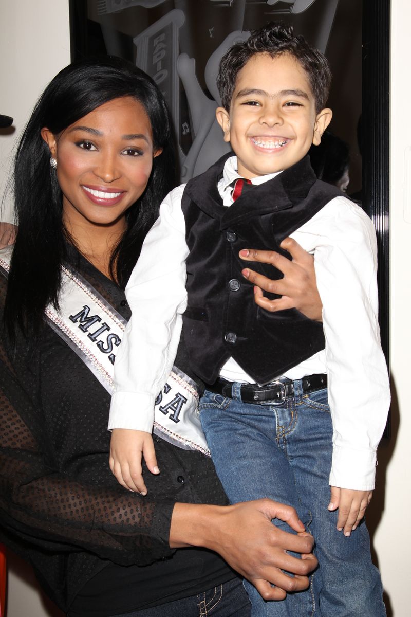 Photo Flash: Mindless Behavior, Tony Vincent, and More at Radio City's Garden of Dreams Talent Show Rehearsals — photo 4 of 9