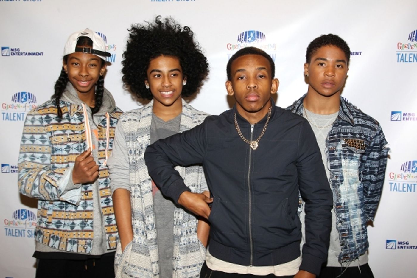 Photo Flash: Mindless Behavior, Tony Vincent, and More at Radio City's Garden of Dreams Talent Show Rehearsals  Image
