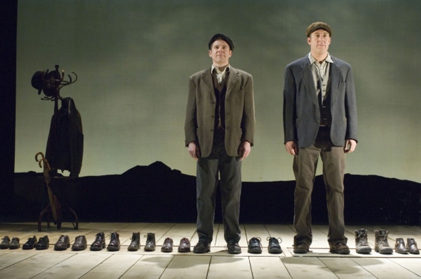 Photo Flash: First Look at Brian Vaughn and David Ivers in STONES IN HIS POCKETS at Northlight Theatre  Image